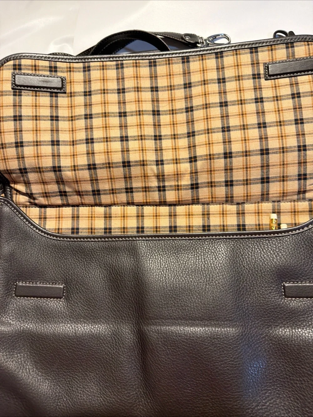 LEVENGER Bomber Leather Expandable Brief Case Messenger Travel Carry On Bag
